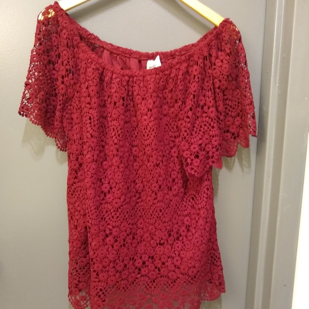 Knox Rose off shoulder shirt